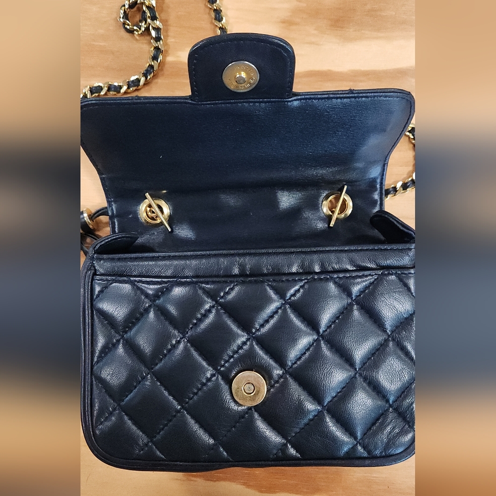 Vintage Givenchy Matelasse 4G Quilted Chain Bag - Picture 11 of 16
